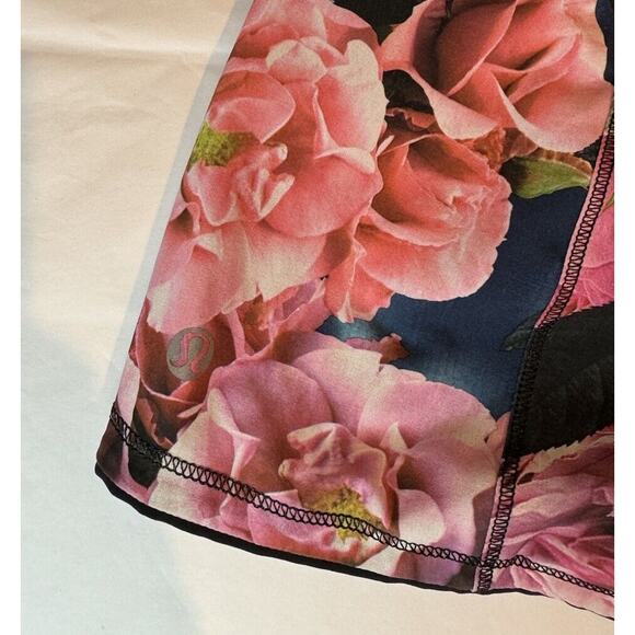 Lululemon Free Range Secret Garden Shorts Womens 8 Floral Pink 4 Way Stretch - Picture 4 of 5